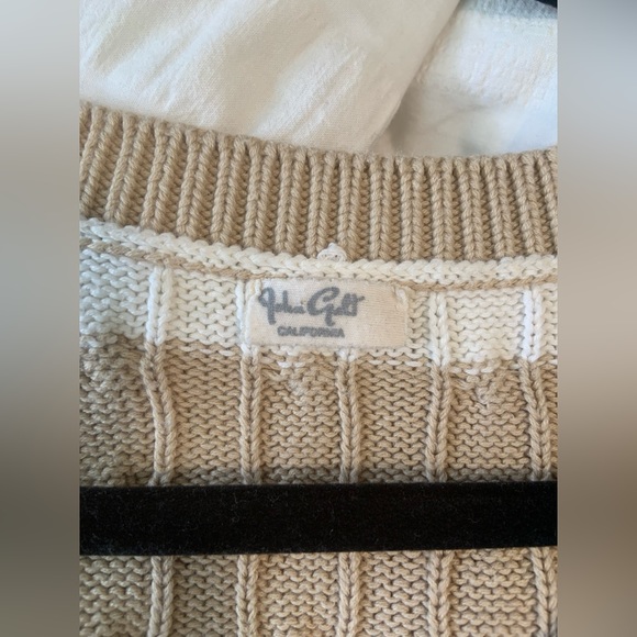 Oversized Cable Knit Striped Sweater - Picture 3 of 4